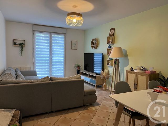 Appartement F3 à vendre - 4 pièces - 62.87 m2 - EPERNON - 28 - CENTRE - Century 21 Universal Demeure